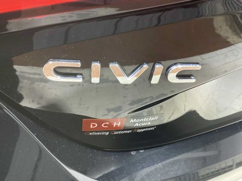 Used 2024 Honda Civic EX-L image 7