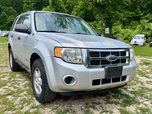 Used 2008 Ford Escape XLS FWD image 5