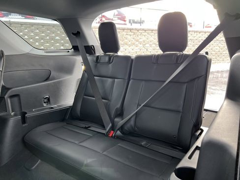 Certified 2023 Ford Explorer XLT w/ Equipment Group 202A image 7