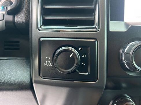 Used 2020 Ford F150 XLT w/ Equipment Group 302A Luxury image 30