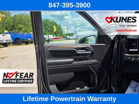 Used 2024 GMC Sierra 1500 SLE w/ Preferred Package AWD/4WD image 18