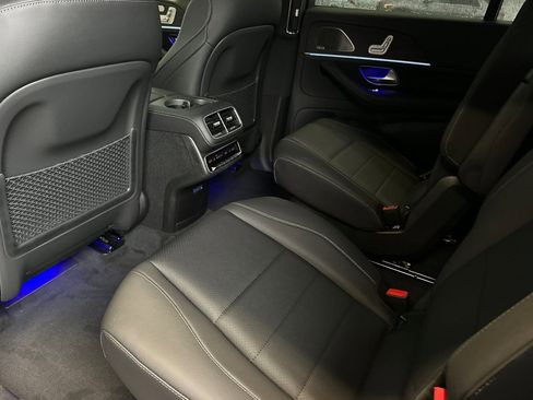 New 2026 Mercedes-Benz GLS 450 4MATIC image 11