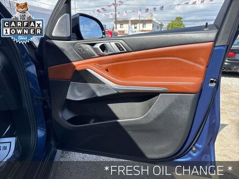 Used 2021 BMW X5 M50i w/ Executive Package image 15