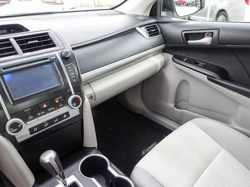 Used 2012 Toyota Camry LE image 22