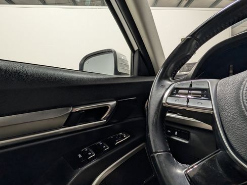 Used 2020 Kia Telluride S w/ S 8 Passenger Seating Package AWD/4WD image 29