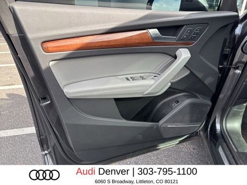 Used 2023 Audi Q5 2.0T Premium Plus w/ Premium Plus Package AWD/4WD image 13