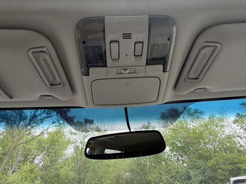 Used 2014 Subaru Outback 2.5i Limited w/ Moonroof Package AWD/4WD image 20