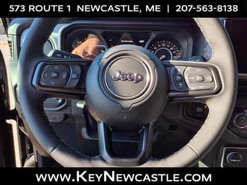 New 2026 Jeep Gladiator Sport AWD/4WD image 10