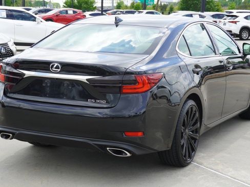 Used 2017 Lexus ES 350 w/ Premium Package image 6