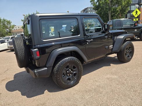 Used 2018 Jeep Wrangler Sport AWD/4WD image 10