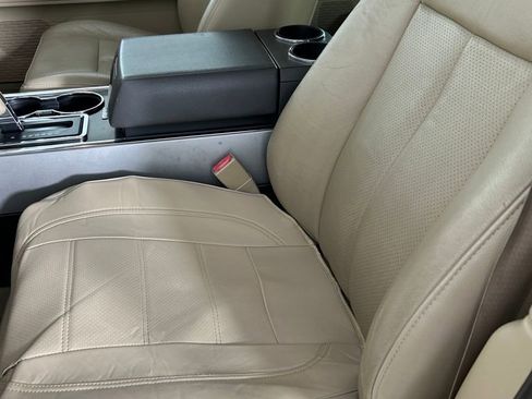 Used 2014 Ford Expedition XLT w/ Equipment Group 202A image 12