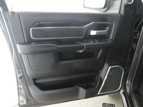 Used 2022 RAM 2500 Laramie image 9