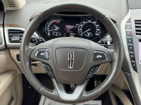 Used 2019 Lincoln MKZ Reserve w/ Reserve Plus Package image 30