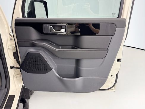 Used 2024 INEOS Grenadier AWD/4WD image 23