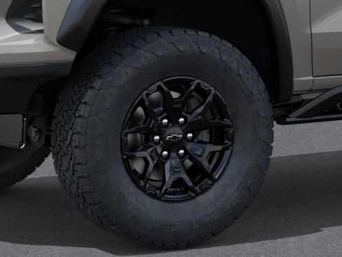 New 2026 Chevrolet Colorado ZR2 w/ Midnight Edition AWD/4WD image 9