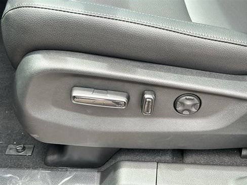 New 2026 Honda Odyssey EX-L image 11