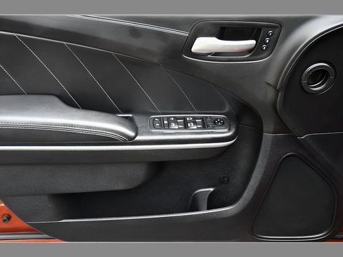 Used 2020 Dodge Charger R/T w/ Plus Group RWD image 25