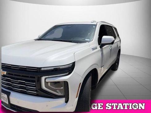 Used 2025 Chevrolet Tahoe High Country AWD/4WD image 2