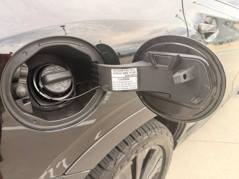 Used 2022 Subaru Ascent Onyx Edition AWD/4WD image 31