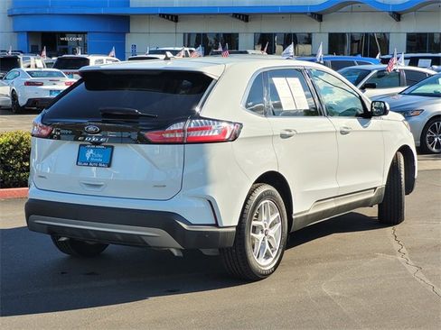 Used 2024 Ford Edge SEL image 5