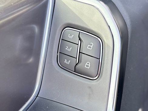 New 2026 Ford F250 Platinum image 44