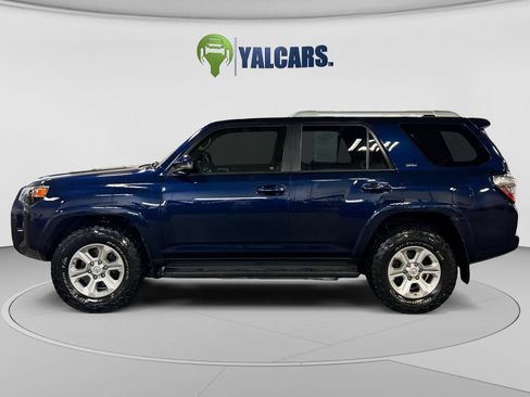 Used 2016 Toyota 4Runner SR5 Premium AWD/4WD image 2