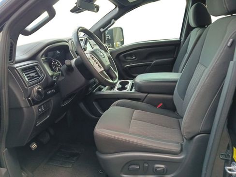 Used 2024 Nissan Titan SV RWD image 19