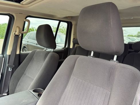 Used 2010 Ford Explorer XLT RWD image 12