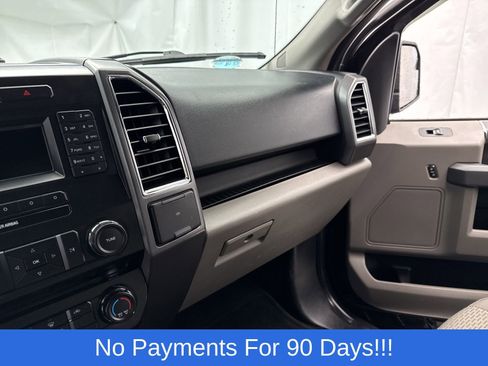 Used 2016 Ford F150 XLT w/ XTR Package image 28