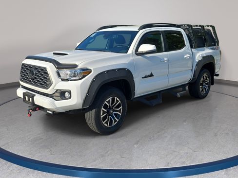 Used 2021 Toyota Tacoma TRD Sport AWD/4WD image 1