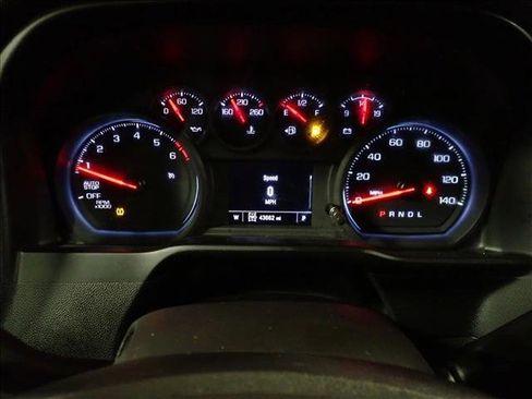 Used 2022 Chevrolet Silverado 1500 Custom image 21