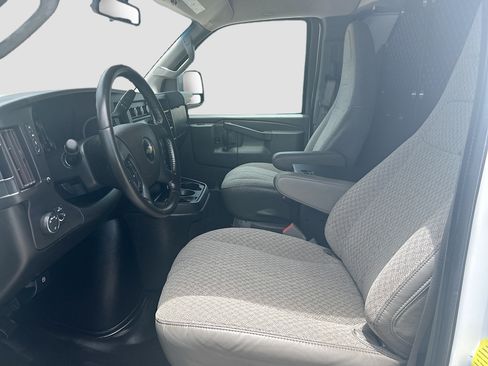 Used 2023 Chevrolet Express 3500 Extended w/ Driver Convenience Package RWD image 21