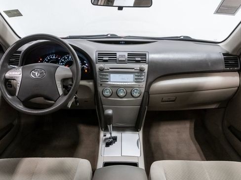 Used 2009 Toyota Camry LE FWD image 21