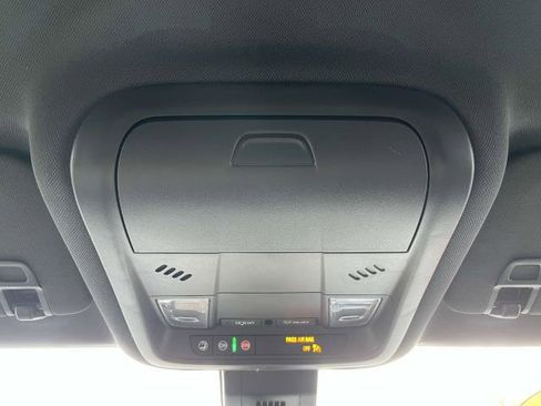 Used 2024 Chevrolet Equinox RS image 30