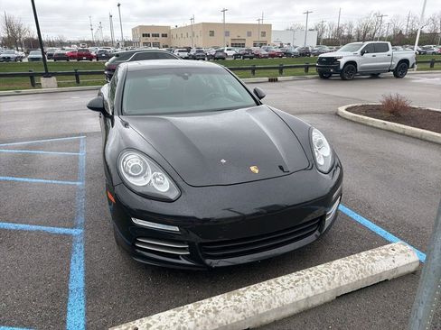 Used 2015 Porsche Panamera 4 image 6
