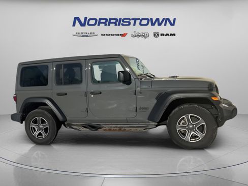 Certified 2022 Jeep Wrangler Unlimited Sport w/ Sun And Sound Package image 7