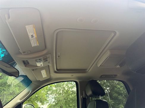 Used 2013 GMC Yukon Denali RWD image 11