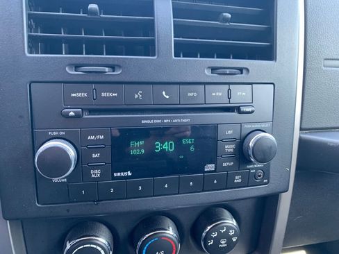 Used 2012 Jeep Liberty Sport AWD/4WD image 18