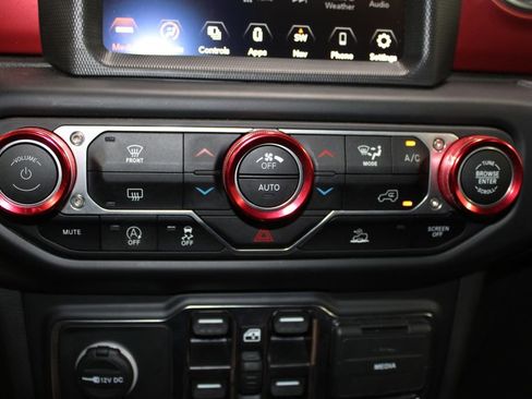 Used 2023 Jeep Gladiator Rubicon AWD/4WD image 41