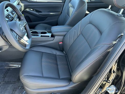 New 2025 Nissan Altima 2.5 SR w/ SR Premium Package image 16