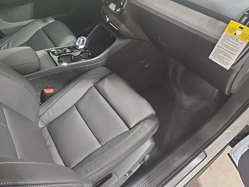 New 2026 Volvo XC40 B5 Plus w/ Climate Package image 21