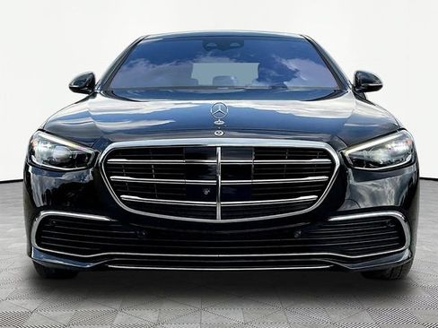 Used 2022 Mercedes-Benz S 580 4MATIC Sedan image 2