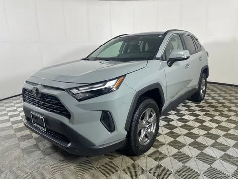 Used 2023 Toyota RAV4 XLE AWD/4WD image 3
