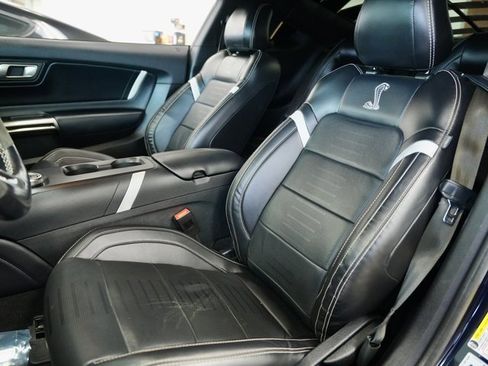 Used 2021 Ford Mustang Shelby GT500 w/ Technology Package image 12