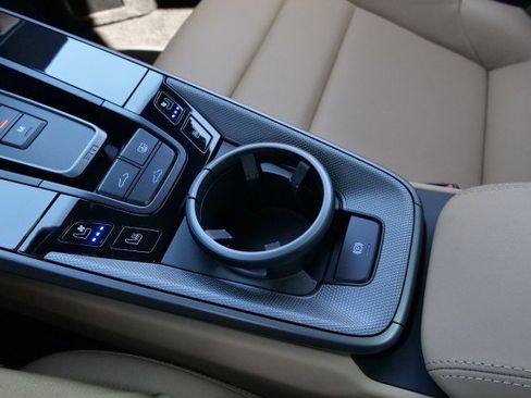 Used 2021 Porsche 911 Carrera image 23