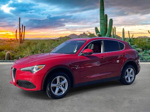 Used 2019 Alfa Romeo Stelvio image 7