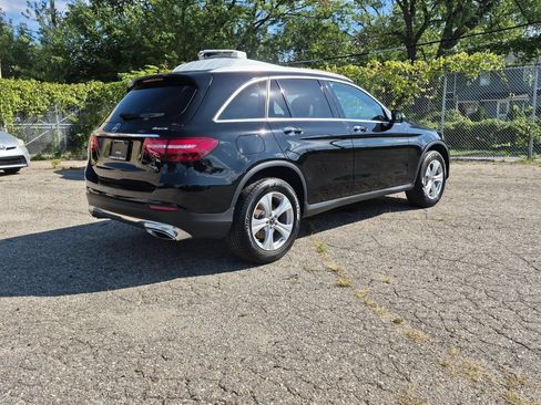Used 2018 Mercedes-Benz GLC 300 4MATIC image 8