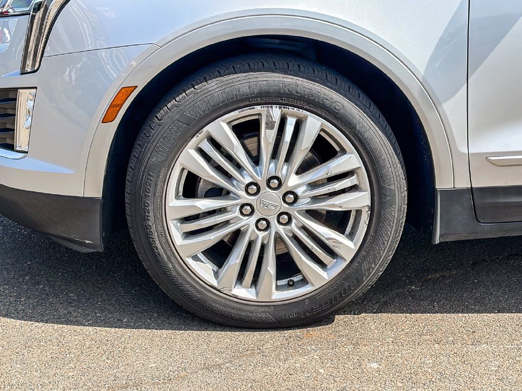 Used 2019 Cadillac XT5 Premium Luxury FWD image 4