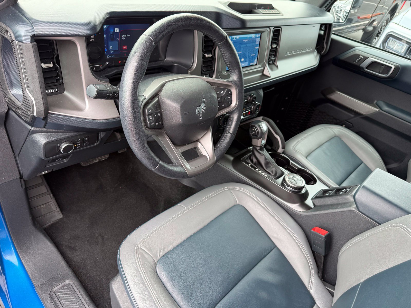 Used 2022 Ford Bronco Outer Banks AWD/4WD image 12