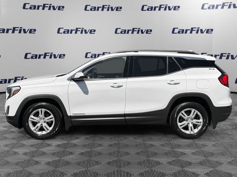 Used 2020 GMC Terrain SLE w/ Driver Convenience Package AWD/4WD image 2